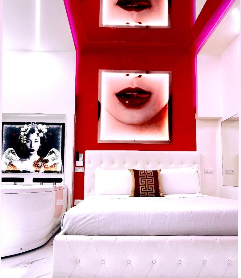 Alojamento de Acomodação e Pequeno-almoço Bed Cinecittadue Roma