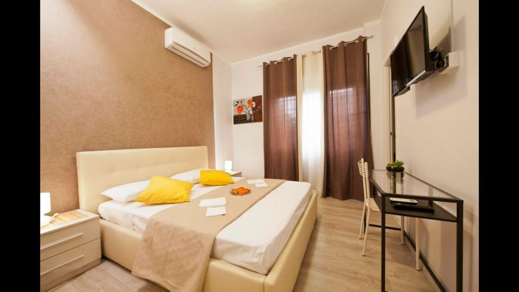 Alojamento de Acomodação e Pequeno-almoço Bed Cinecittadue Roma